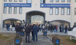 Kuşadası Belediyesi'ne "rüşvet ve irtikap" operasyonu: 15 şüpheli gözaltına alındı