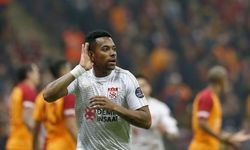 Robinho Başakşehir'e kendini affettirmeye geliyor