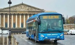 Paris tamamen elektrikli otobüs sistemine geçiyor