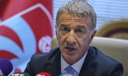 Trabzonspor Başkanı Ahmet Ağaoğlu'nun aracına taşlı saldırı!