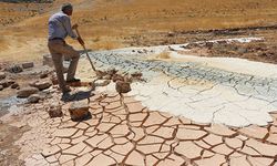 Sondaj yapılırken renkli toprak çiftçiyi şaşırttı... Araştırma yapılmasını istedi