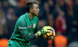 Muslera ve eşinden Gazi Üniversitesi'ne ekipman desteği