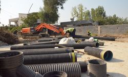 35 yıldır beklenen kanalizasyon sistemi iş makinaları çalışmaya devam ediyor