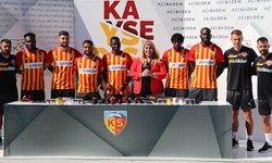 Kayserispor'dan imza şov