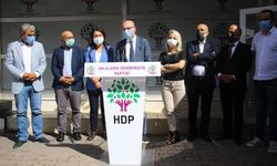 CHP’li İlhan Cihaner’den HDP’ye ziyaret: Bu oyunu bozmalıyız