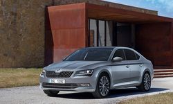 Skoda Superb fiyatları uçtu gitti!