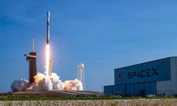 SpaceX ABD Savunma Bakanlığı ile anlaştı