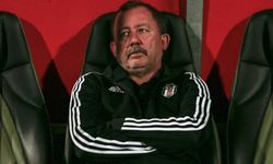 'Tek güvencem Beşiktaş taraftarı' diyen Yalçın'a Çarşı'dan destek