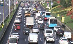 Kısıtlamanın ardında trafik durma noktasına geldi