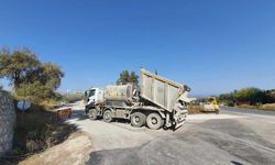 Tarsus'ta üç mahalle sorun yaratan yollar asfaltlandı