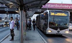 Metrobüs tabelalarında güncelleme: Kodlar yerine son istasyonun adı yazacak