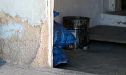 Yalnız yaşadığı evinde karbonmonoksit gazından zehirlenerek, hayatını kaybetti
