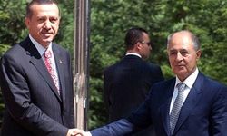 "Erdoğan, Ahmet Necdet Sezer'i mumla arıyor"