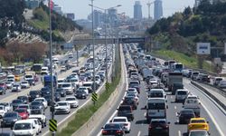 İstanbul'da kısıtlama öncesi trafik kilit