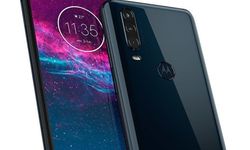 Motorola One Action Android 11'e hazır