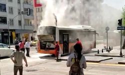 Gaziantep'te hareket halindeki otobüs yandı