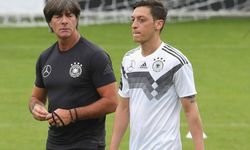 Löw'den Mesut Özil açıklaması: Hayal kırıklığına uğradım