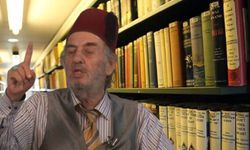 Atatürk düşmanı Kadir Mısıroğlu'nun kitapları, Atatürk kütüphanesinde!