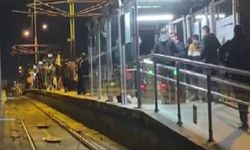 İstanbul'da tramvay hattında arıza: Seferler durdu