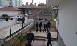 3'üncü kattaki evinin balkonundan düşen kadın ağır yaralandı