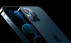 Kullanıcılar şokta: iPhone 13 mor ekran hatası veriyor!