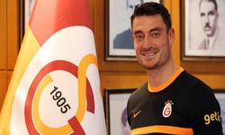 Albert Riera Galatasaray'a döndü