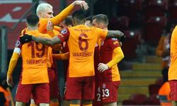 Galatasaray dört isimle yollarını ayırıyor