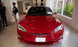 Tesla bir kez daha büyük ölçekli yazılım kalitesi sorunlarıyla boğuşuyor