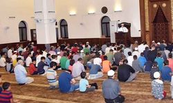 En borçlu belediye ihaleye giriyor! Çocuklara bisiklet için 'namaz' kampanyası