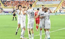 Fenerbahçe sezonu dolu dizgin bitirdi