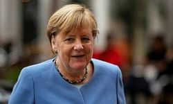 Putin'le kurduğu ilişkiler nedeniyle eleştirilen Merkel'den yanıt