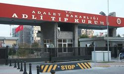 Bebeğin adli tıp raporu çıktı tartışmalar büyüdü! Gazeteciye verilen ödül iptal edildi