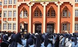 Çarpıcı araştırma! İmam hatip ve ilahiyat mezunları da Diyanet'e güvenmiyor