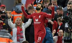 Salah attı, Liverpool, Manchester City'yi devirdi