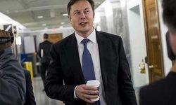 Elon Musk'dan Starbuckslı mavi tik yorumu