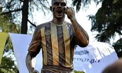 Fenerbahçe kongre üyesinden ''Alex heykelini kaldırın'' başvurusu