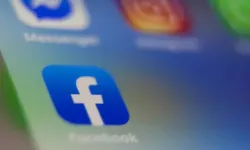 Facebook kan kaybetmeye devam ediyor