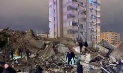 Depremlerin yıktığı Adana'da inşaatlar durduruldu!