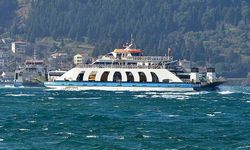 Çanakkale'de feribot seferlerine lodos engeli