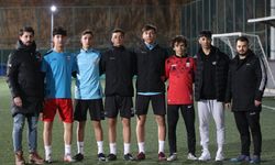 Kastamonuspor kapılarını Hataylı depremzede altyapı futbolcularına açtı