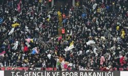 MHP'lilerden sonra AKP'li isim de Beşiktaş'tan istifa etti