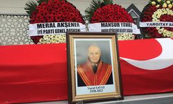 Yargıtay Onursal Cumhuriyet Başsavcısı Vural Savaş son yolculuğuna uğurlandı