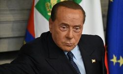 Berlusconi hastaneye kaldırıldı