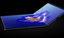 Samsung  katlanabilir ekranlı tablet  üzerinde çalışıyor
