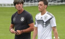 Milli takım için Mesut Özil ve Joachim Löw iddiası