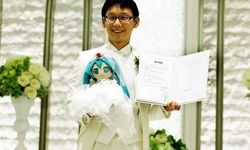 Japonya'da ilginç olay! Anime karakter ile evlenip yeni bir cinsel yönelimin öncüsü oldu