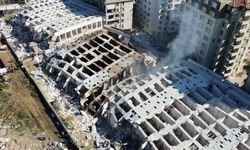 Depremde binlerce kişinin ölümüne neden olan Rönesans Rezidans'ın müteahhidi tutuklandı!