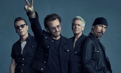 U2, İsrail’deki müzik festivalinde öldürülenler için şarkı söyledi