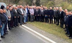 Rize’de AKP’liler HES’e karşı sokağa çıktı