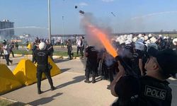 İsrail ve ABD'yi protesto etmek için İncirlik Üssüne girmeye çalışanlara polis müdahalesi